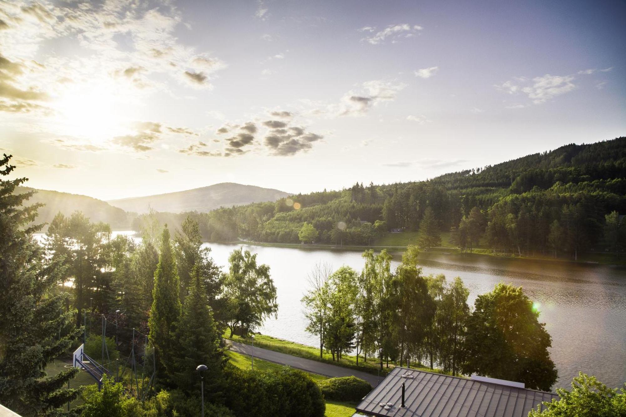 Penzion U Prehrady Luhacovice Exterior photo